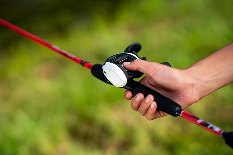 Abu Garcia Gen Ike EZ Cast Baitcast Combo 11 Abu Garcia Gen Ike EZ Cast Baitcast Combo - Image 9