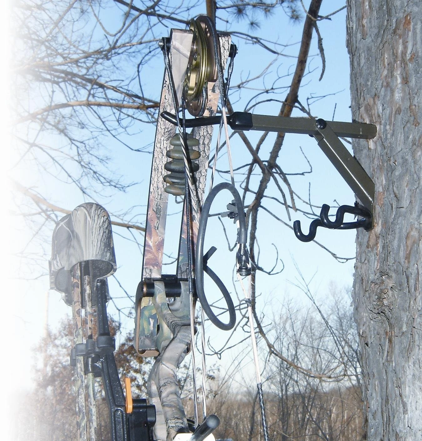 GSM Outdoors Lil Super Hanger 4 GSM Outdoors Lil Super Hanger - Image 2